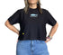 100% Pima cotton women’s crop top with a small fish illustration on the chest. Ultra-soft and lightweight, ideal for effortless, everyday wear with a coastal twist.
Crop top de mujer en algodón Pima 100%, con un pequeño dibujo de pez en el pecho. Súper suave y liviana, perfecta para un look relajado con inspiración costera.