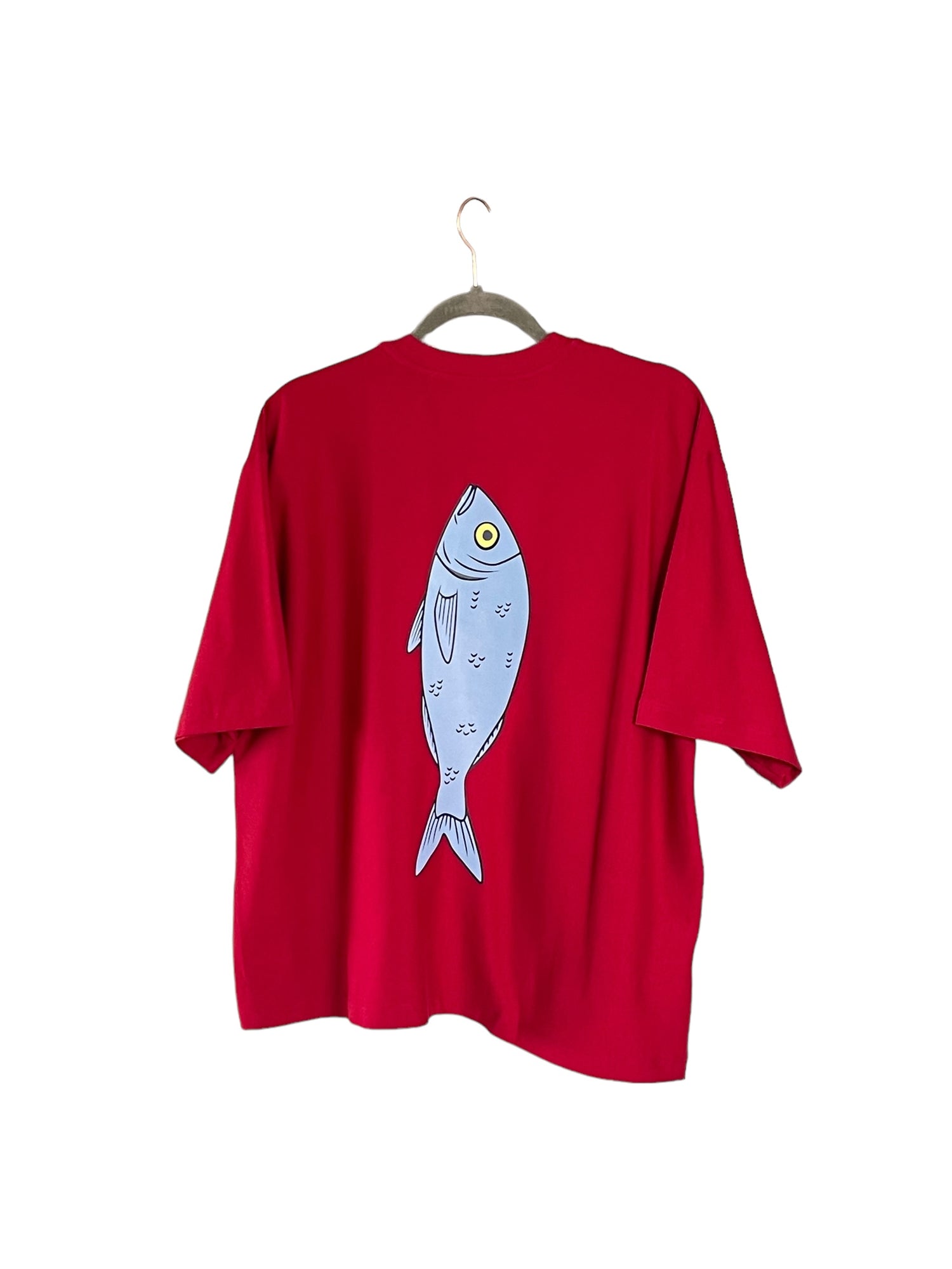 Camiseta oversize crop unisex de algodon Pima 100% con diseño de 🖋 
Oversized crop unisex t-shirt made of 100% Pima cotton with a fish design